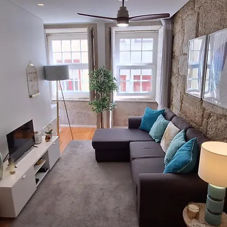 Golden View Apartment