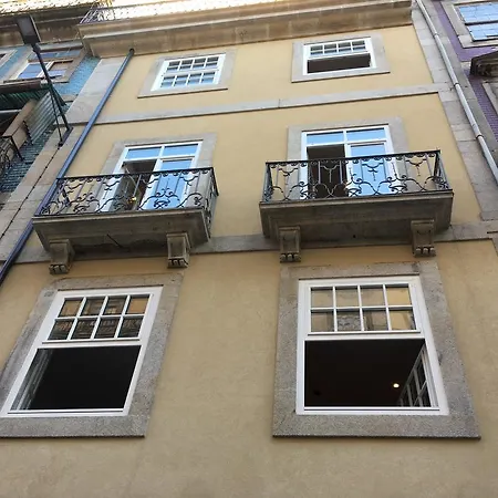 Golden View Apartment *