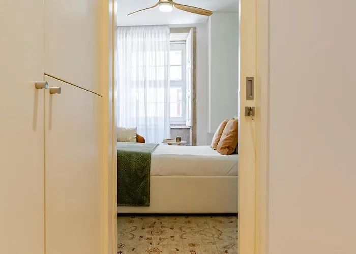 Golden View Apartment *