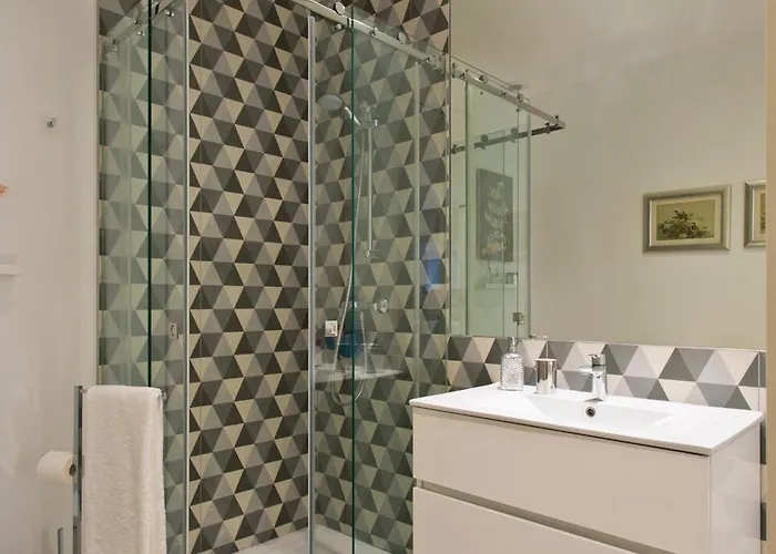 Golden View Ribeira * 포르투